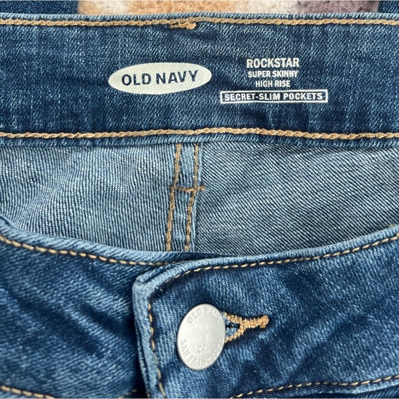 ❌SOLD❌ Size 16 Old Navy Rockstar Super Skinny High Rise Jeans - Picture 3 of 6